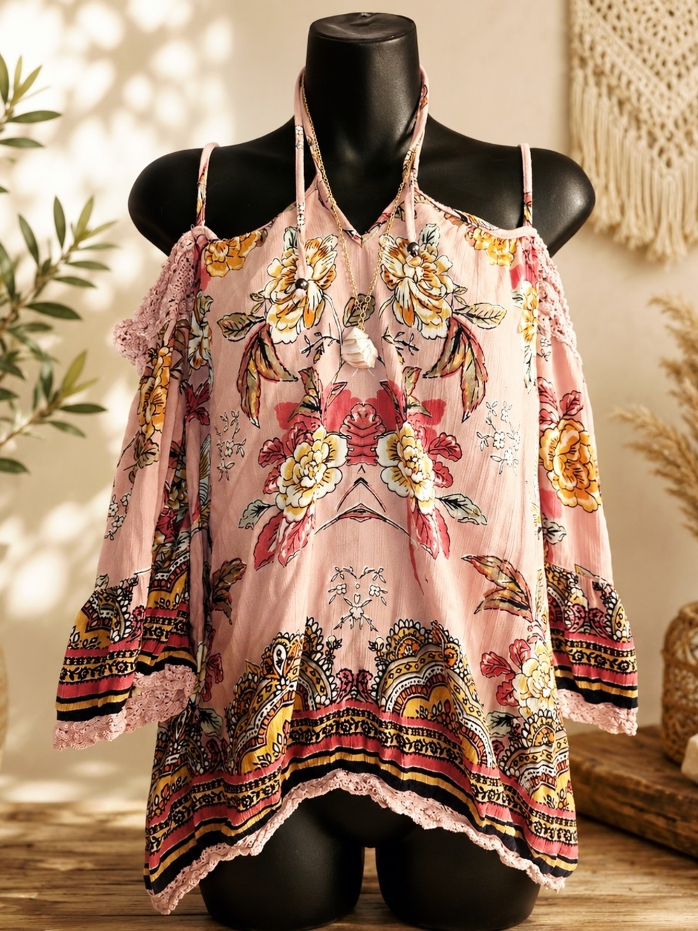 Angie Cold-Shoulder Floral Peasant Top in Blush Pink